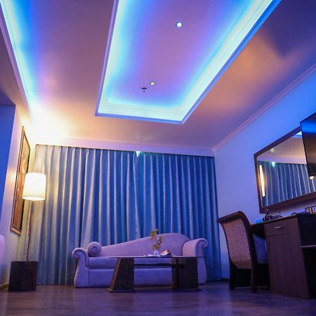 The Quilon Beach Hotel And Convention Center Kollam Eksteriør bilde